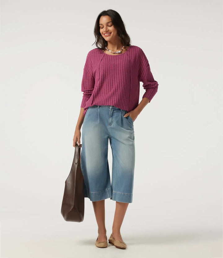 Ribbed Knit Scoop Neck Long Sleeve Ruched Curved Hem Casual Top