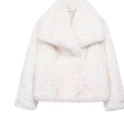 Riley | Cropped Fluffy Faux Fur Jacket with Wide Lapels