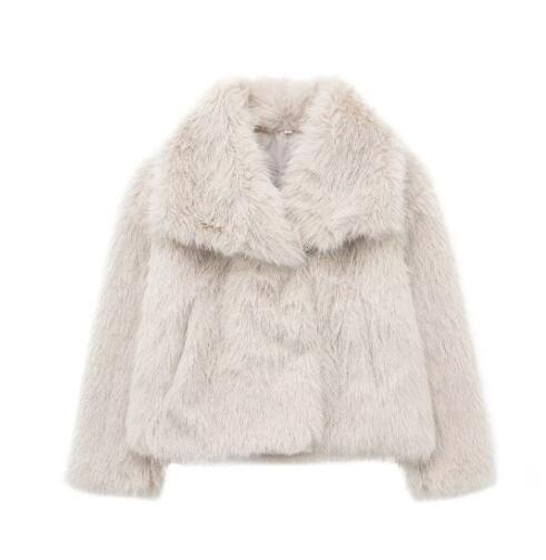 Riley | Cropped Fluffy Faux Fur Jacket with Wide Lapels